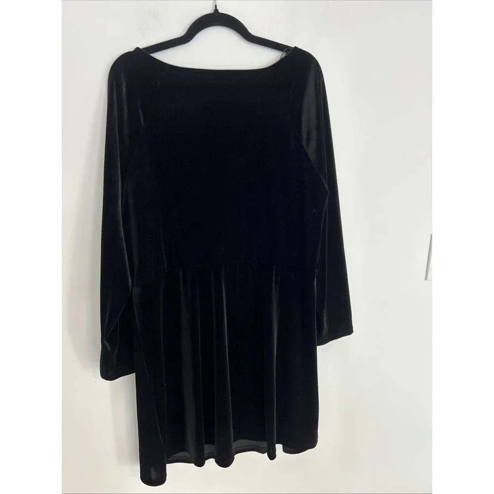 Old Navy Fit & Flare Velvet Mini Dress Size XXL‎ Black Square Neck Long Sleeve